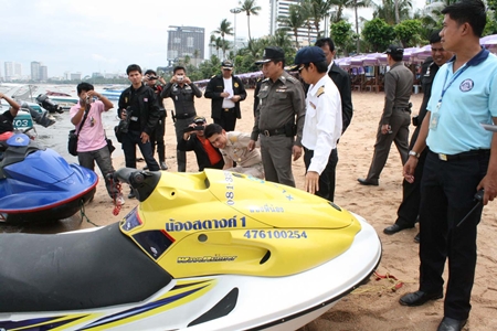 Last week, police and government officials performed snap inspections along Pattaya Beach (shown). This week, the Jomtien Boatmen’s Club began taking steps to self-regulate their businesses.